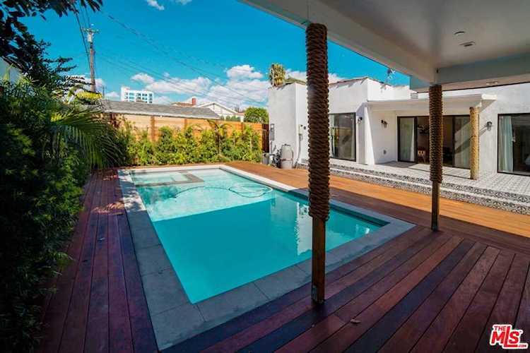 217 S Stanley Drive Beverly Hills, CA 90211