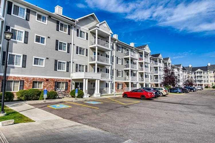 31 Country Village Manor Manor NE #4314 Calgary, AB t3K 0T3