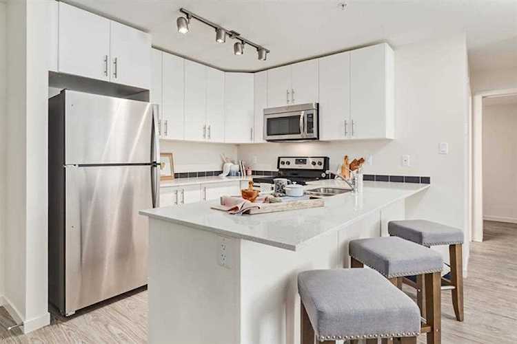 181 Skyview Ranch Manor NE #3215 Calgary, AB T3N 0V2