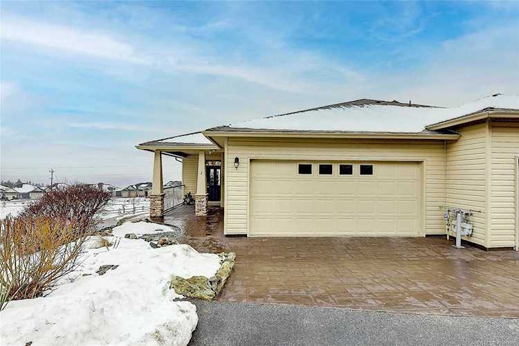 700 South Crest Drive Kelowna, BC V1W4X7