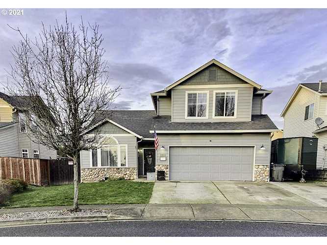2022 N 5th Way Ridgefield, WA 98642