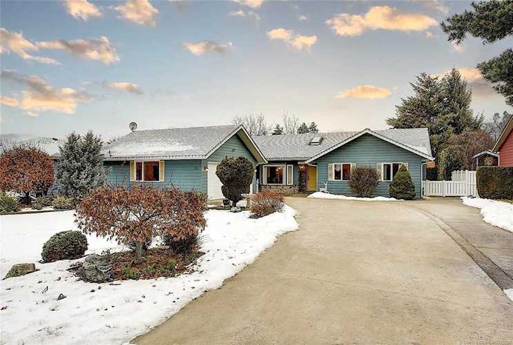 530 Brome Crescent Kelowna, BC V1W2M5