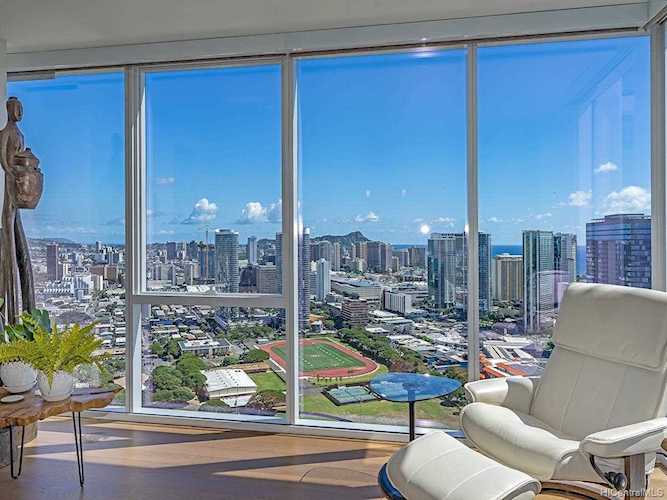 888 Kapiolani Boulevard #4203 Honolulu, HI 96813