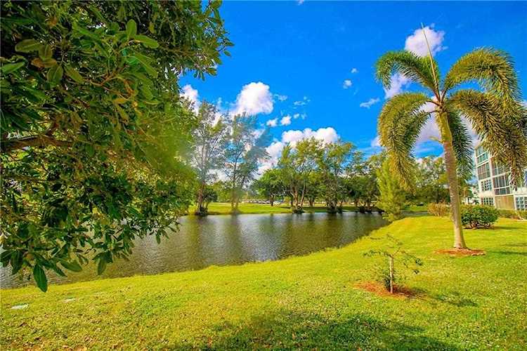 1150 Cambridge G #1150 Deerfield Beach, FL 33442