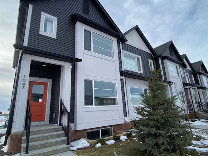 1043 Lanark Blvd Airdrie, AB T4A 3L6