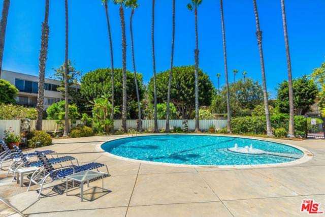 289 S Barrington Avenue #A311 Los Angeles, CA 90049
