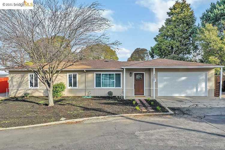 3225 Windsor Pl Concord, CA 94518