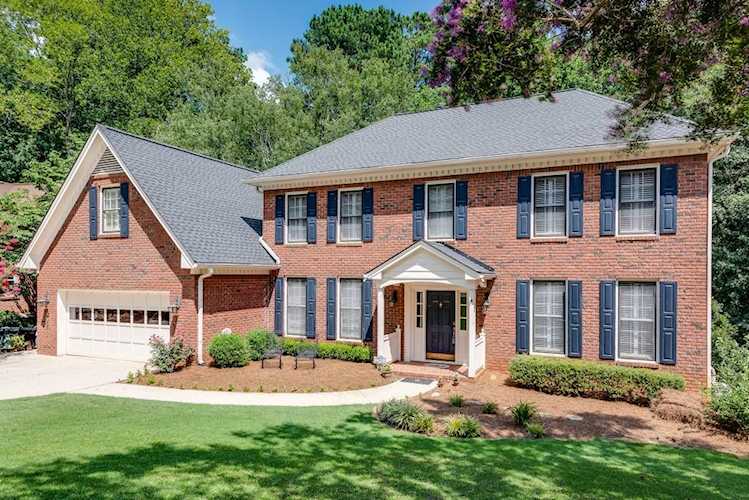 2592 Oak Crossing Dr Decatur, GA 30033