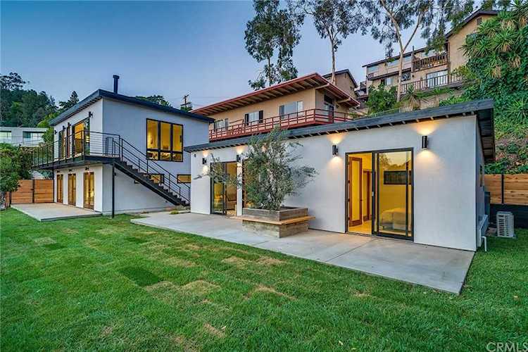 2326 Ewing Street Los Angeles, CA 90039