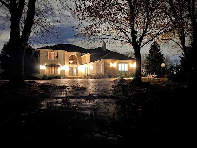 4N237 Doral Dr West Chicago, IL 60185