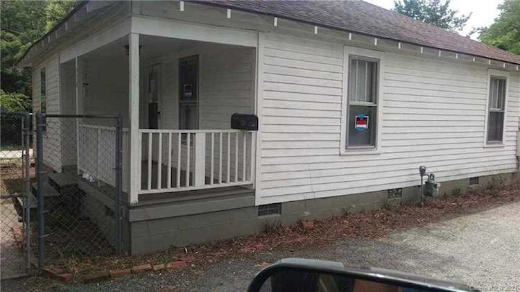 530 Park St Kannapolis, NC 28083
