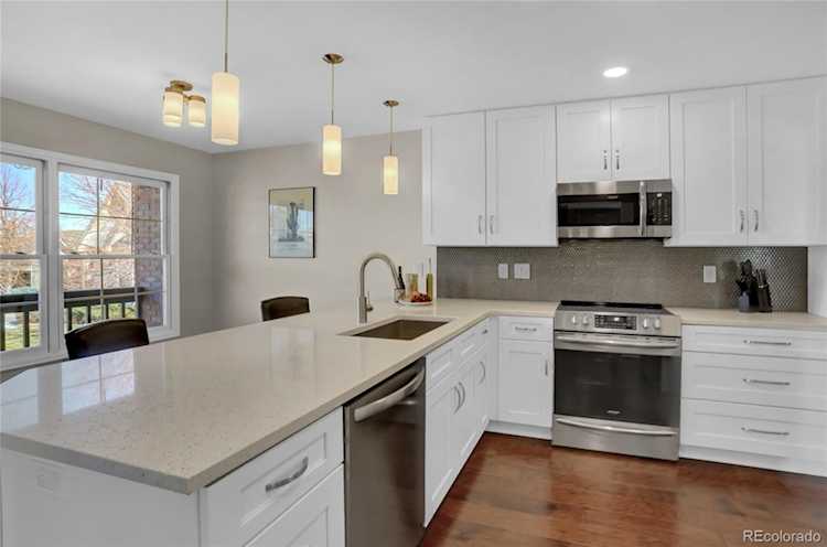 9039 Greenspointe Ln Highlands Ranch, CO 80130