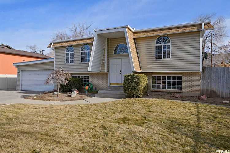 6755 S E 2240 Cottonwood Heights, UT 84121