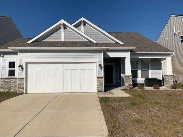 2226 Creek Bank Dr Columbus, IN 47201