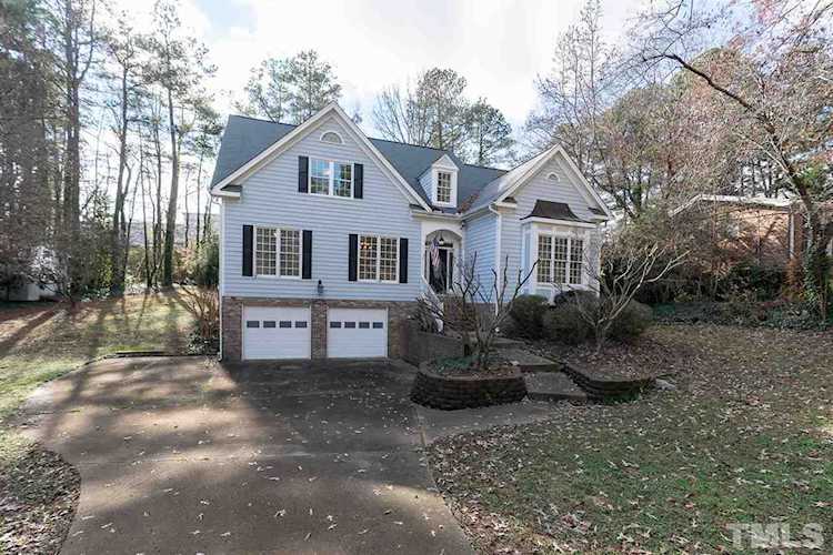 3717 Fernwood Drive Raleigh, NC 27612