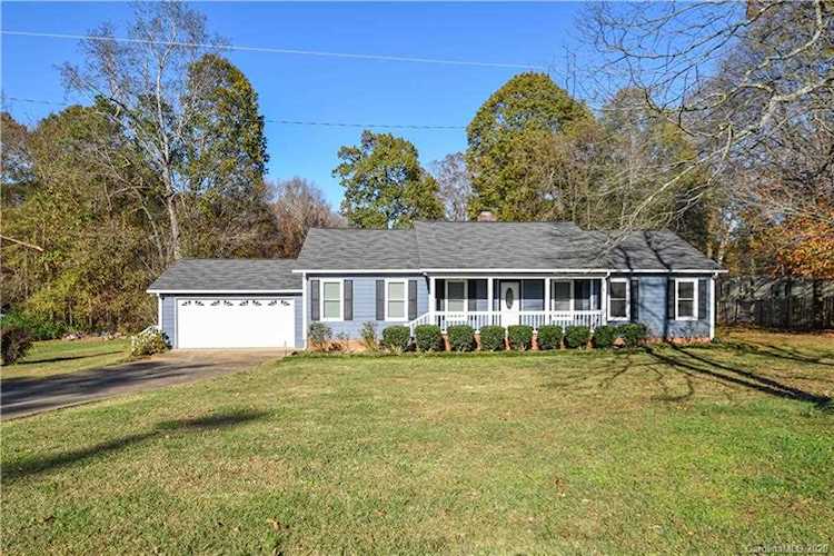 1568 Lane Rd Mount Holly, NC 28120