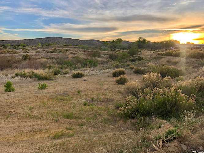6294 S E 1500 Vernal, UT 84078