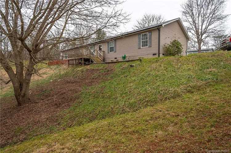 129 Franklin Knoll Rd Alexander, NC 28701
