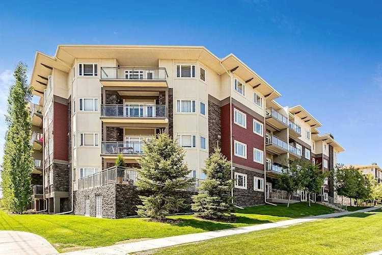 11 Millrise Dr SW #422 Calgary, AB T2Y 0K7