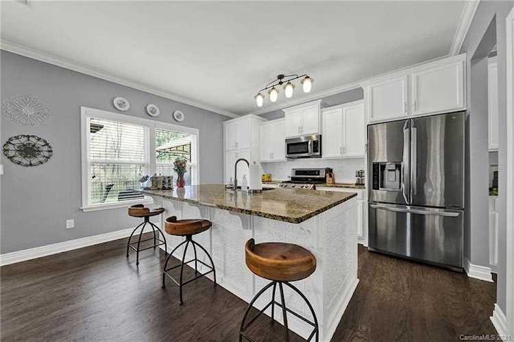 2162 Bluebell Way Tega Cay, SC 29708