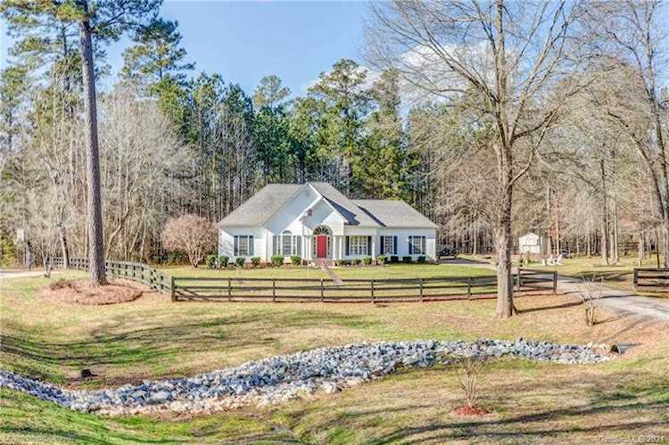 1072 Secretariat Dr York, SC 29745