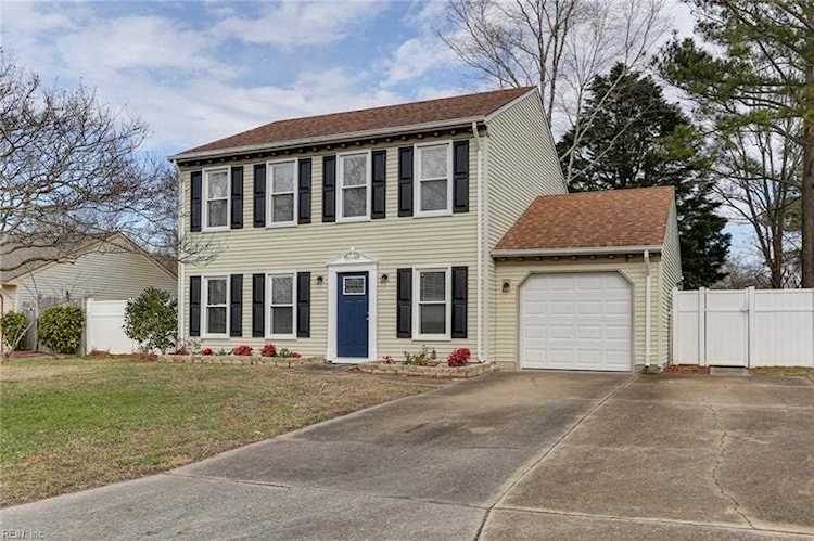 1104 Whitestone Way Virginia Beach, VA 23454