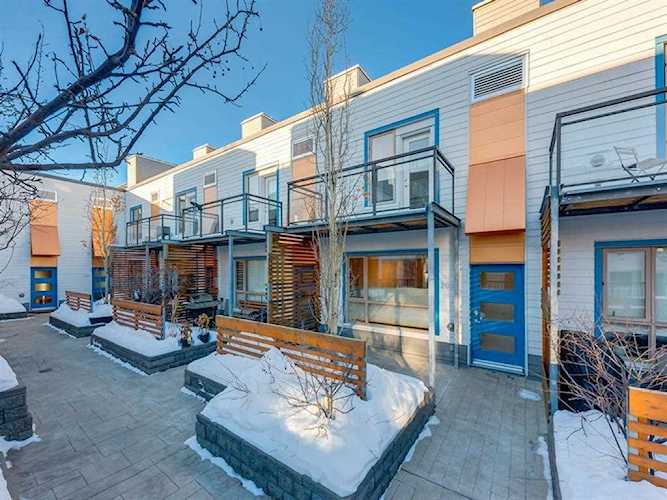 116 7A #208 Calgary, AB T2E 0C4