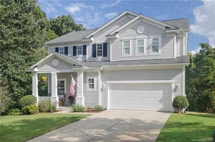 672 Hosta Dr Fort Mill, SC 29715