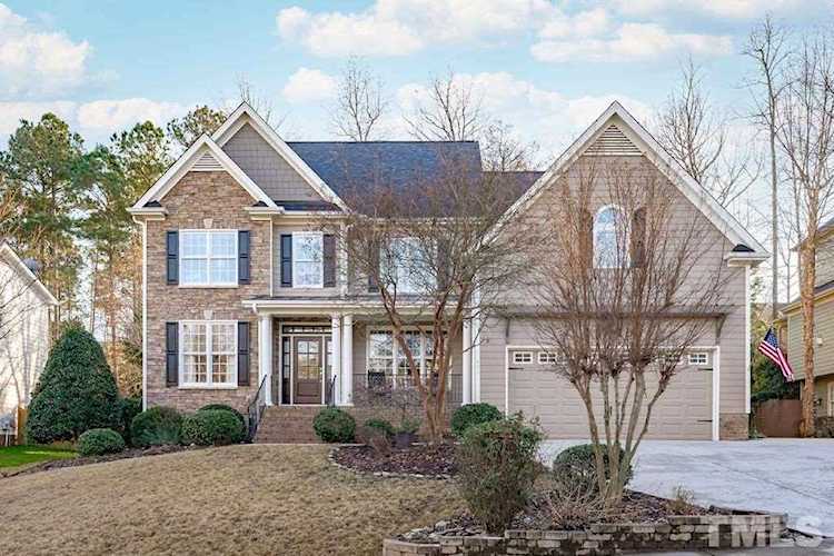 401 Brightling Way Holly Springs, NC 27540