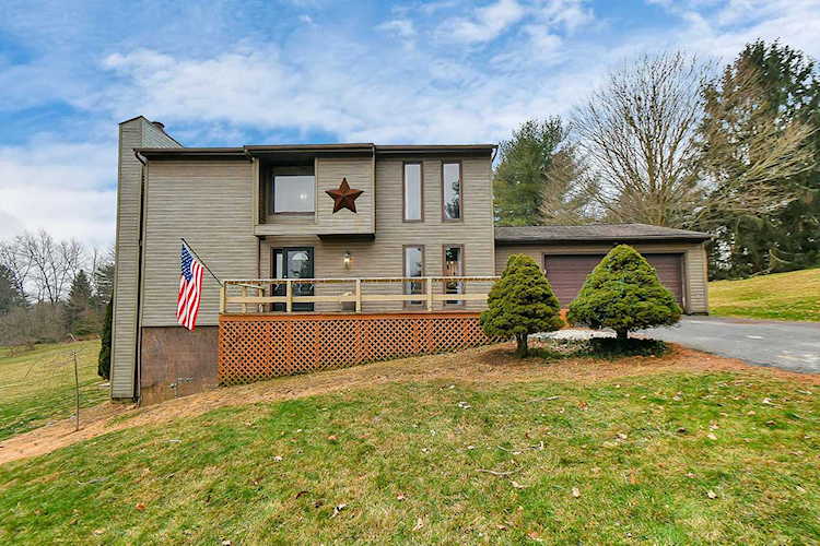 7887 Ohio Northern Drive Lancaster, OH 43130