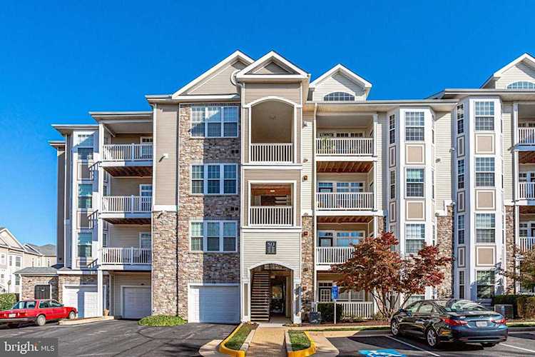 512 Sunset View Terrace SE #201 Leesburg, VA 20175