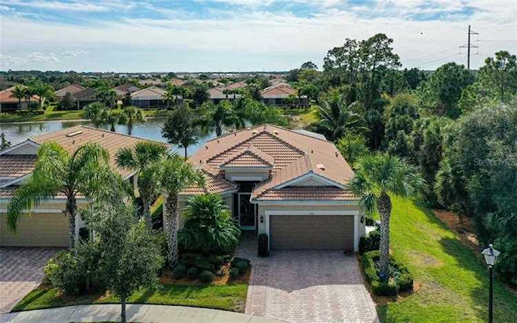 6101 Granaway Ct Sarasota, FL 34238