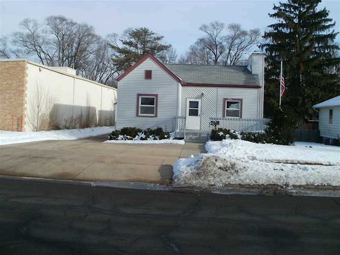 1307 W Wisconsin St Portage, WI 53901