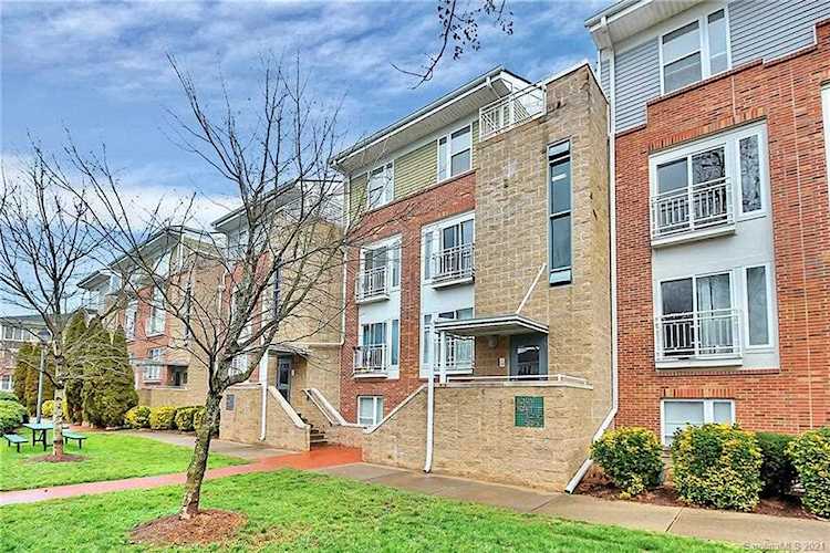 3941 Picasso Ct Charlotte, NC 28205