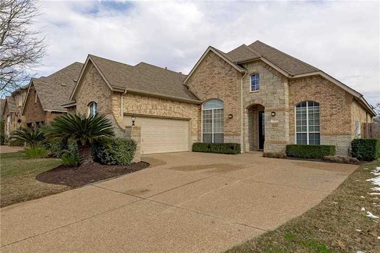 2262 Fernspring DR Round Rock, TX 78665