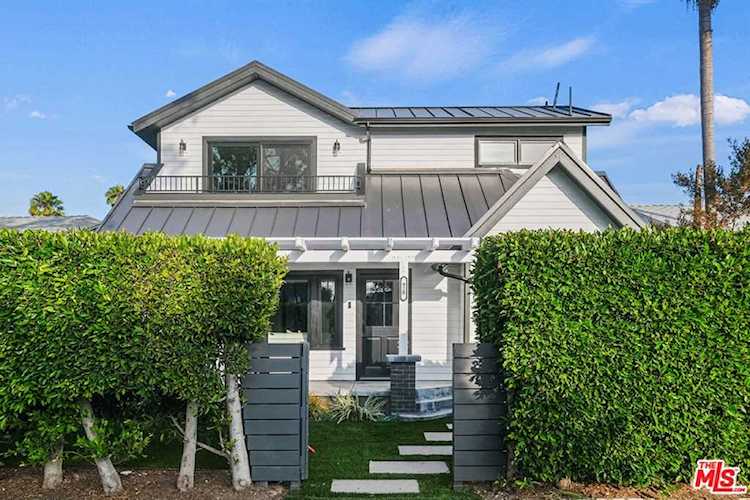 920 Superba Avenue Venice, CA 90291