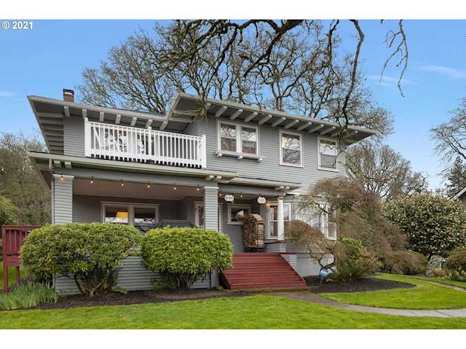 4835 Willamette Falls Dr West Linn, OR 97068