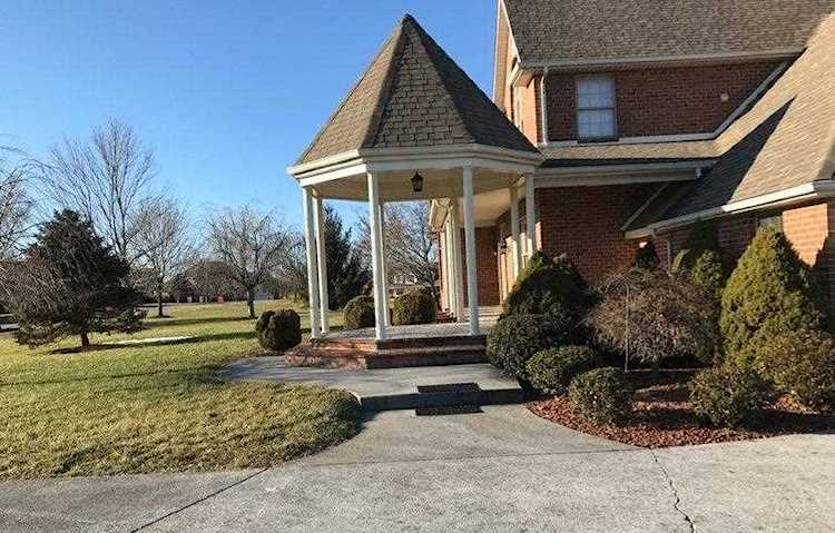 2360 Lake Vista Christiansburg, VA 24073