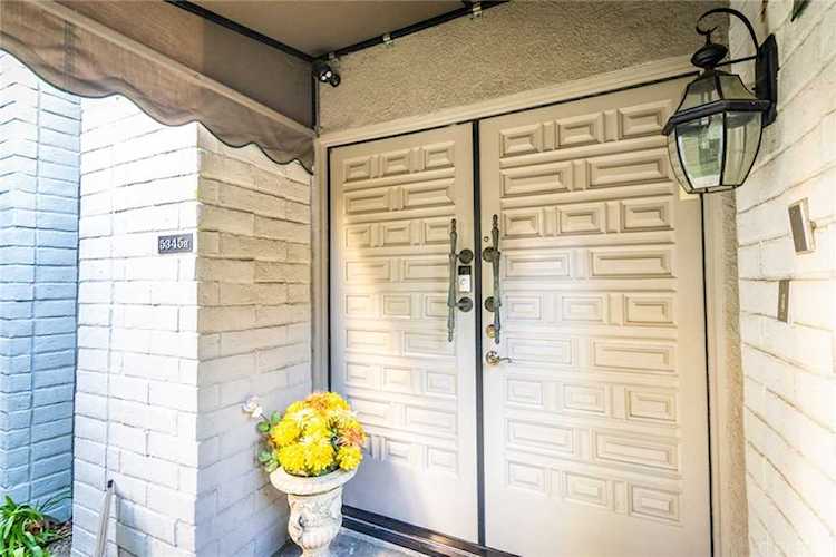 5345 White Oak Avenue #H Encino, CA 91316