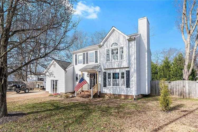809 Ashley Place Newport News, VA 23608