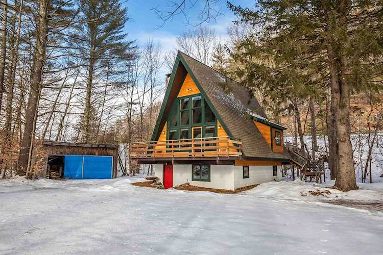 1739 Vt Route 30 Jamaica, VT 05343