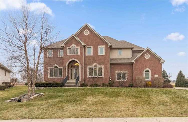 5324 Brooks Bend Greenwood, IN 46143