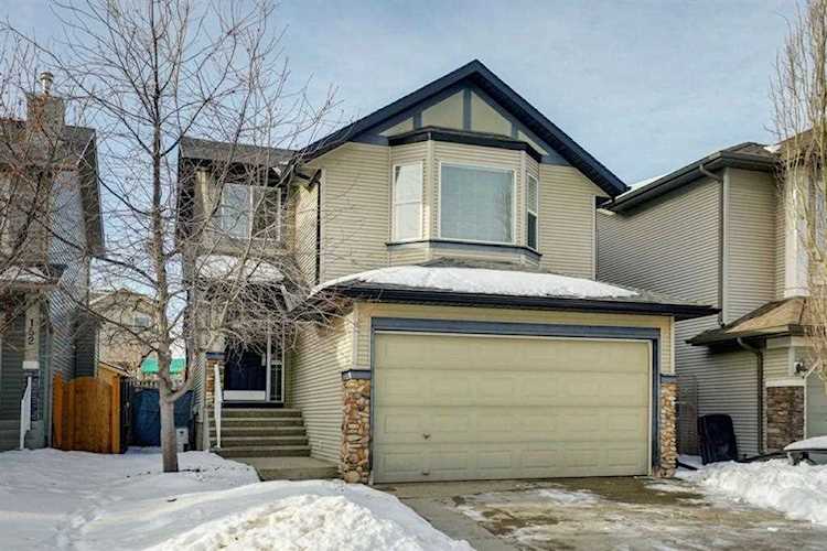 156 Cougar Ridge Circle SW Calgary, AB T3H 5R7
