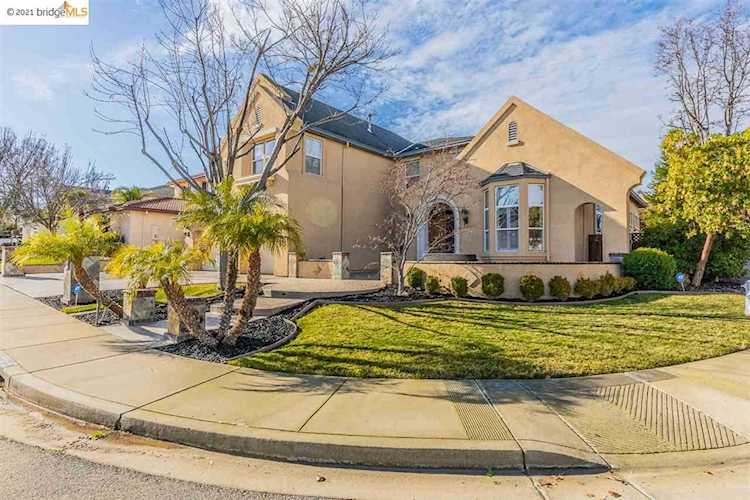 1961 Windy Peak Court Antioch, CA 94531
