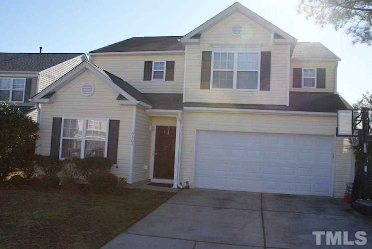 5904 Dowse Circle Raleigh, NC 27610