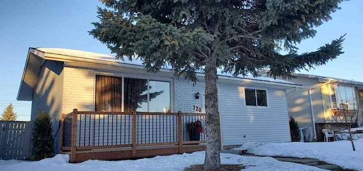 120 Forest Crescent SE Calgary, AB T2A 5A9