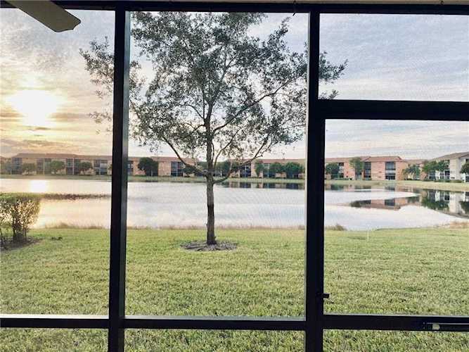650 SW 138th Ave #112J Pembroke Pines, FL 33027