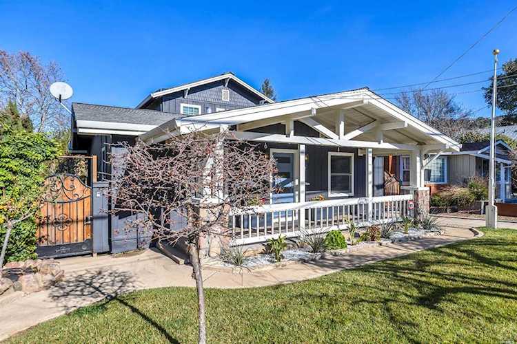 72 1st Street Napa, CA 94559
