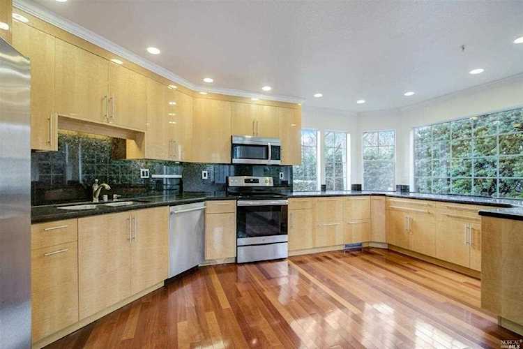 52 Bridle Path Lane Novato, CA 94945