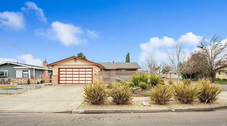 3517 Idlewild Avenue Napa, CA 94558